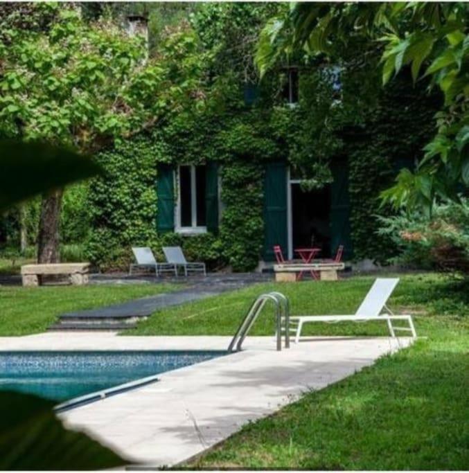Domaine La Tuilerie Bed & Breakfast Guitres Bagian luar foto