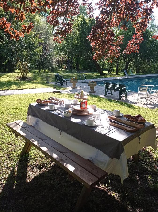 Domaine La Tuilerie Bed & Breakfast Guitres Bagian luar foto